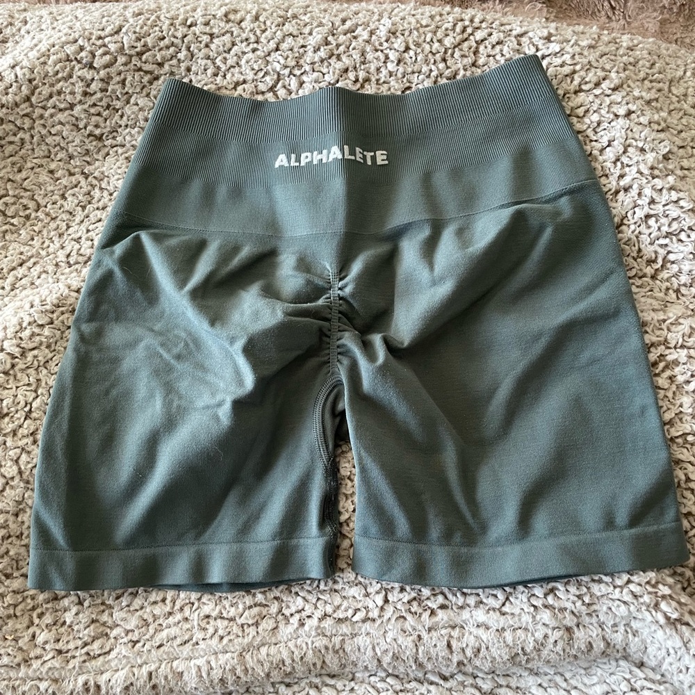Alphalete Amplify Shorts